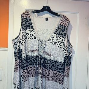 SHEIN CURVE Animal Print Shoulder cut out Blouse women’s 3xl